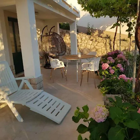 In With Sea View, Terrace, Air Conditioning, Wifi 4552-6 Apartment