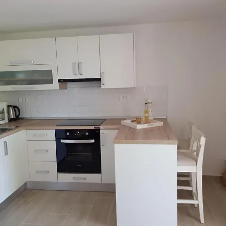 In With Sea View, Terrace, Air Conditioning, Wifi 4552-6 Apartment