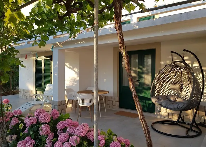 In With Sea View, Terrace, Air Conditioning, Wifi 4552-6 スペタルスカ・ドラガ
