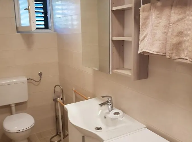 In With Sea View, Terrace, Air Conditioning, Wifi 4552-6 スペタルスカ・ドラガ