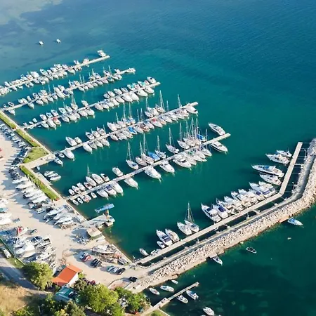 In With Sea View, Terrace, Air Conditioning, Wifi 4552-6 Apartman *