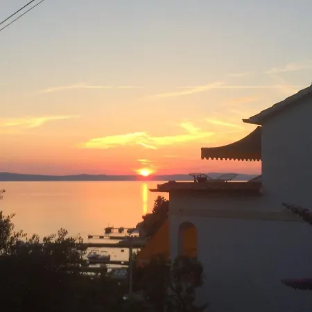 In With Sea View, Terrace, Air Conditioning, Wifi 4552-6 * Supetarska Draga